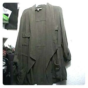 Long sleeved blouse/tunic